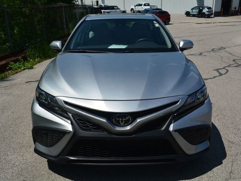 Used 2023 Toyota Camry SE AWD/4WD image 2