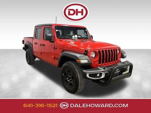 Used 2023 Jeep Gladiator Sport image 1