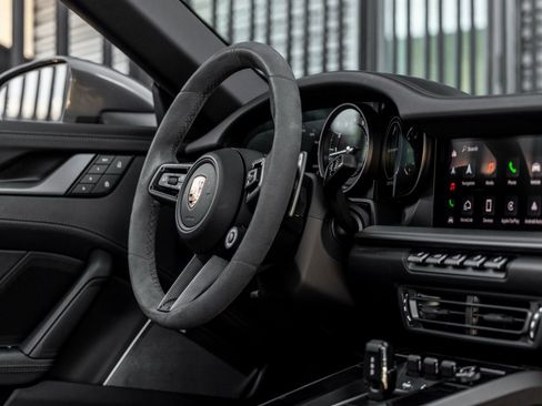 Certified 2024 Porsche 911 Targa 4S w/ Premium Package image 36