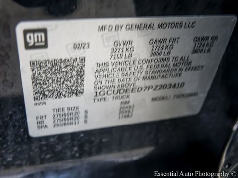 Used 2023 Chevrolet Silverado 1500 RST w/ Redline Edition AWD/4WD image 27