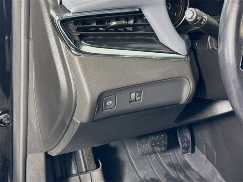 Used 2024 Buick Enclave Essence w/ Experience Buick Package image 4