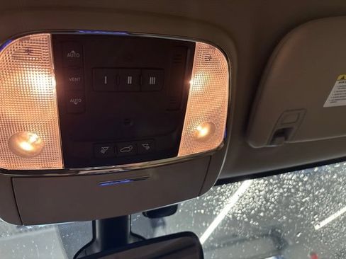 Used 2020 Jeep Grand Cherokee Limited RWD image 35
