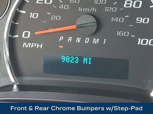 Used 2025 GMC Savana 2500 w/ Driver Convenience Package RWD image 4
