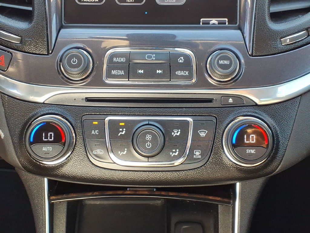 Used 2015 Chevrolet Impala LT w/ Convenience Package FWD image 8