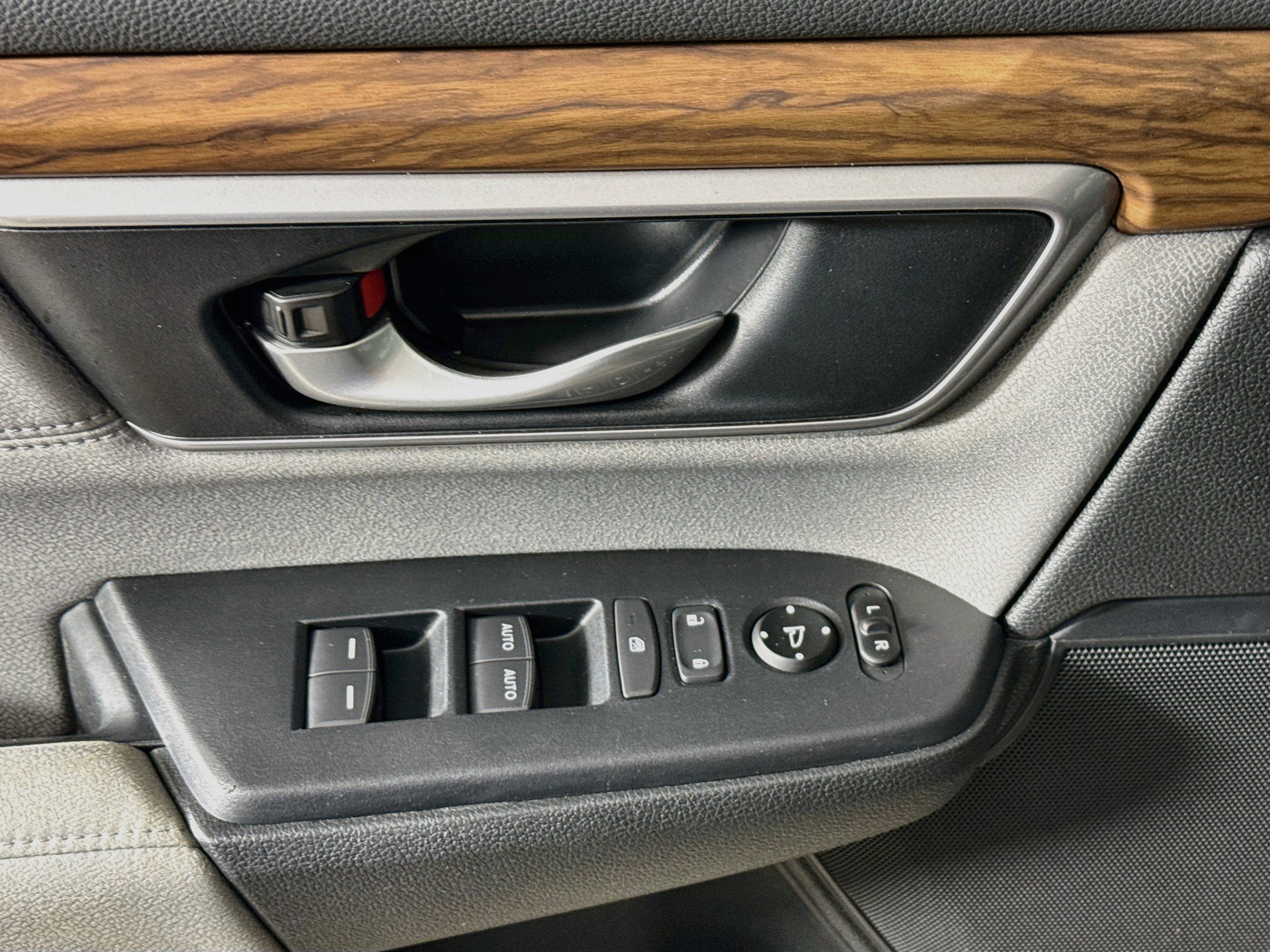 Used 2019 Honda CR-V EX image 20