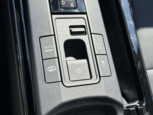 New 2026 Toyota Prius Plug-In Hybrid w/ Limited Premium Package FWD image 22