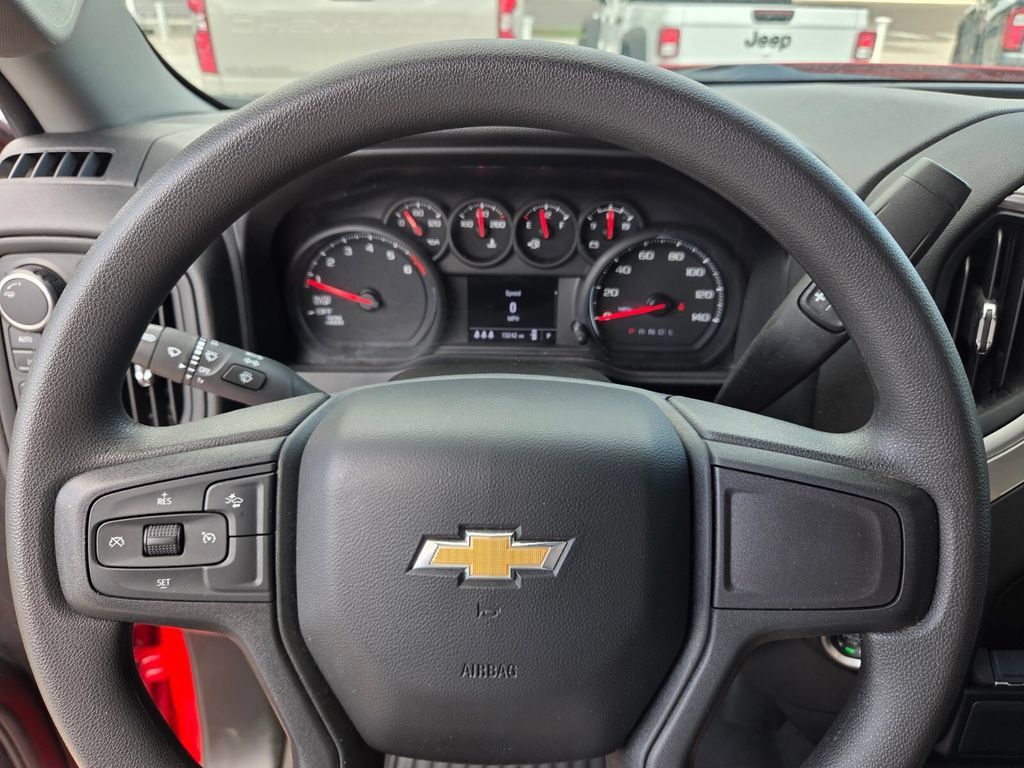 Used 2024 Chevrolet Silverado 1500 Custom AWD/4WD image 31