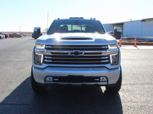 Used 2022 Chevrolet Silverado 2500 High Country w/ Safety Package II image 12