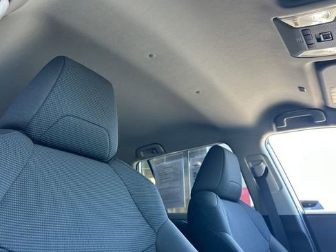 Certified 2025 Toyota RAV4 LE FWD image 21