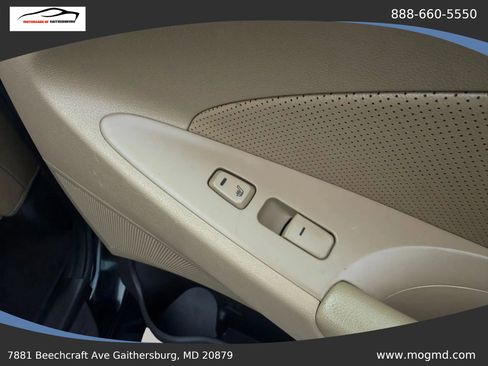 Used 2012 Hyundai Sonata Hybrid w/ Leather Pkg image 28