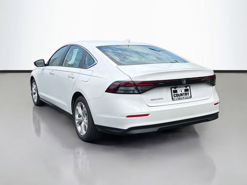 Used 2025 Honda Accord LX image 5