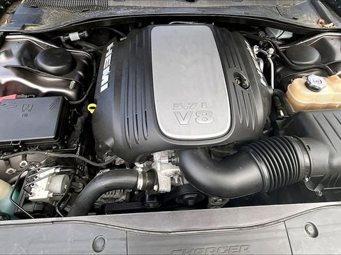 Used 2018 Dodge Charger R/T image 27