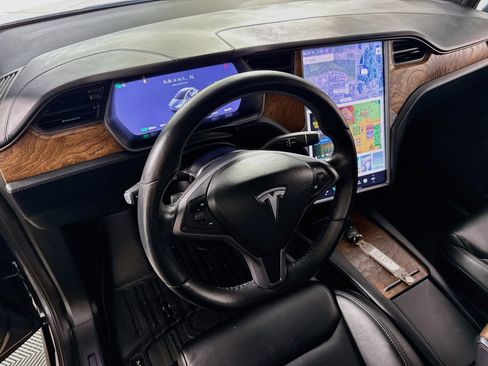 Used 2020 Tesla Model X Long Range AWD/4WD image 23