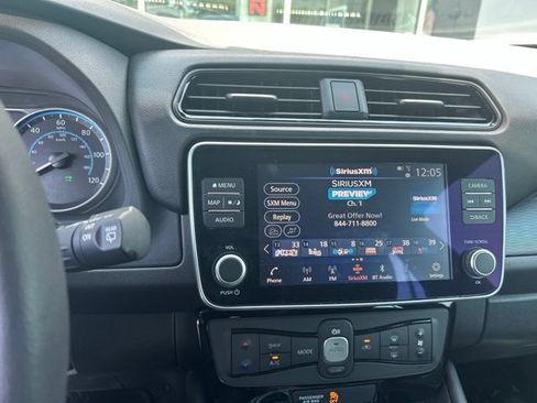 Used 2025 Nissan Leaf SV Plus FWD image 18