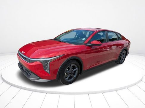 Used 2025 Kia K4 FWD image 8