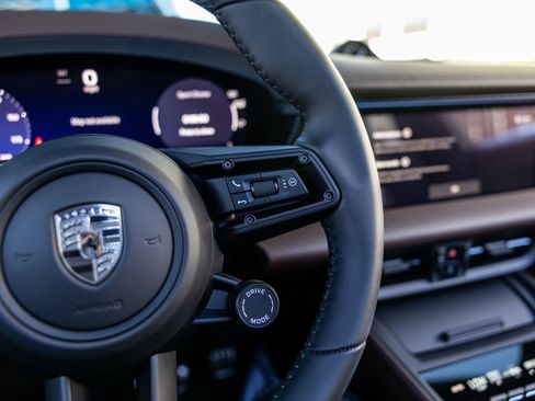 New 2025 Porsche Macan Turbo Electric image 34