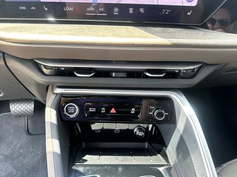 New 2026 Audi Q5 Premium image 16