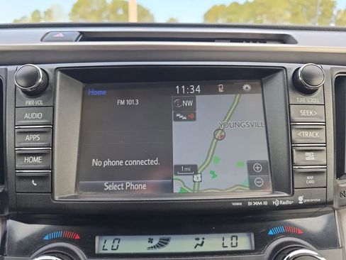 Used 2018 Toyota RAV4 Limited image 32