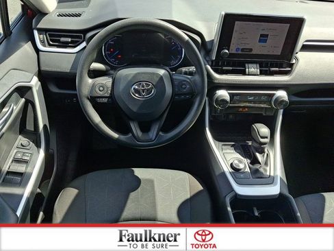 Certified 2025 Toyota RAV4 XLE AWD/4WD image 11