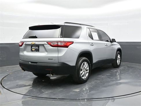 Used 2021 Chevrolet Traverse LT w/ LPO, Floor Liner Package image 6