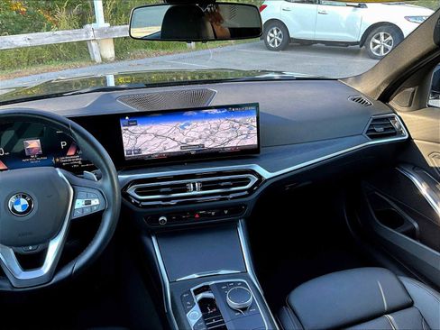 Used 2024 BMW 330i xDrive Sedan w/ Convenience Package image 18