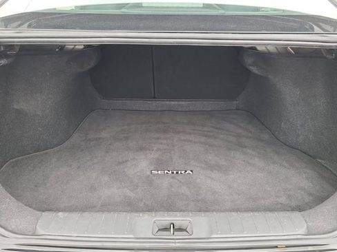 Used 2024 Nissan Sentra SV FWD image 11