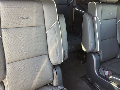 New 2026 Cadillac Escalade Luxury image 19
