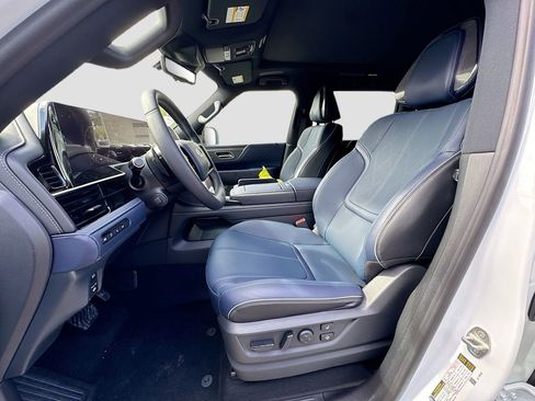 New 2026 INFINITI QX80 4WD image 22