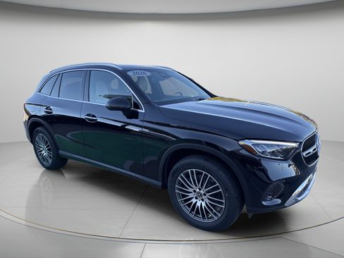Certified 2026 Mercedes-Benz GLC 300 image 6
