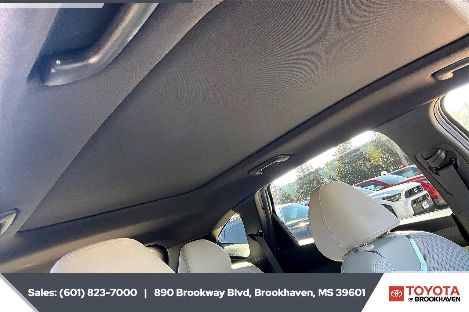 Used 2025 Hyundai Tucson Limited AWD/4WD image 16