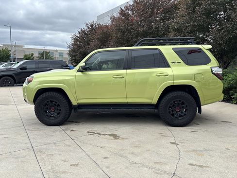 Used 2022 Toyota 4Runner TRD Pro AWD/4WD image 9