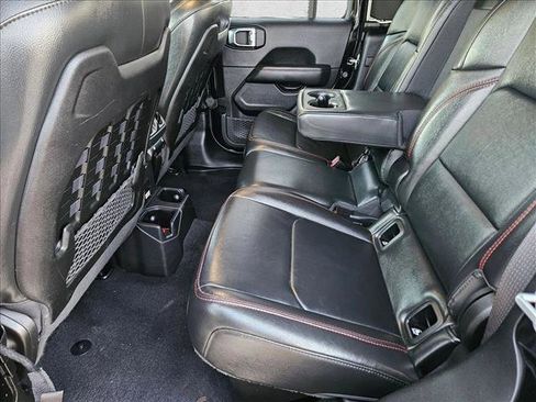 Used 2022 Jeep Gladiator Rubicon w/ LED Lighting Group image 17