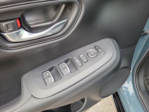 Used 2024 Honda HR-V EX-L image 23