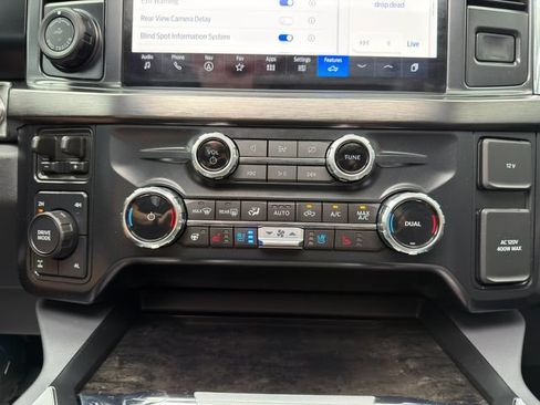 Used 2024 Ford F250 Lariat w/ Lariat Ultimate Package AWD/4WD image 40