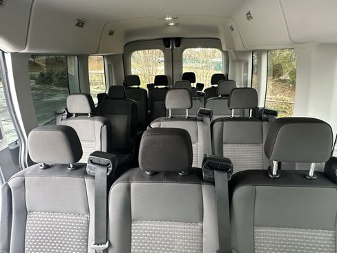 Used 2022 Ford Transit 350 XLT image 18