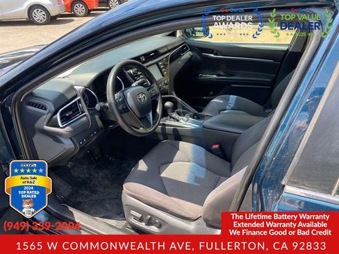 Used 2018 Toyota Camry LE FWD image 18