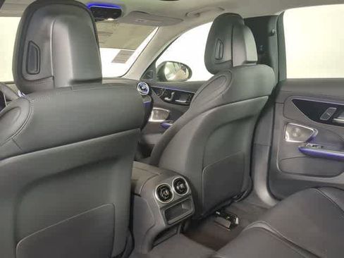 Used 2025 Mercedes-Benz C 300 4MATIC Sedan image 18