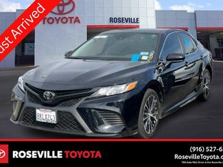 Used 2019 Toyota Camry SE video 1