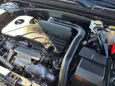 Used 2024 Chevrolet Malibu LT image 31