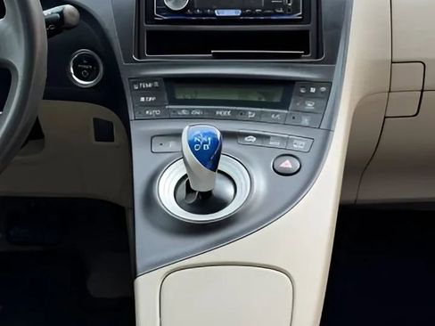Used 2010 Toyota Prius FWD image 25