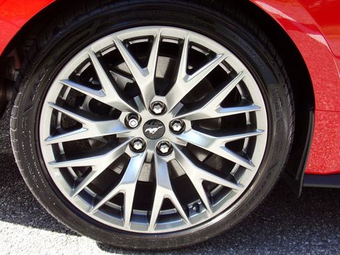 Used 2025 Ford Mustang GT Premium image 20