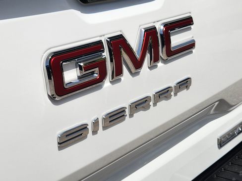 Used 2024 GMC Sierra 1500 Elevation AWD/4WD image 29