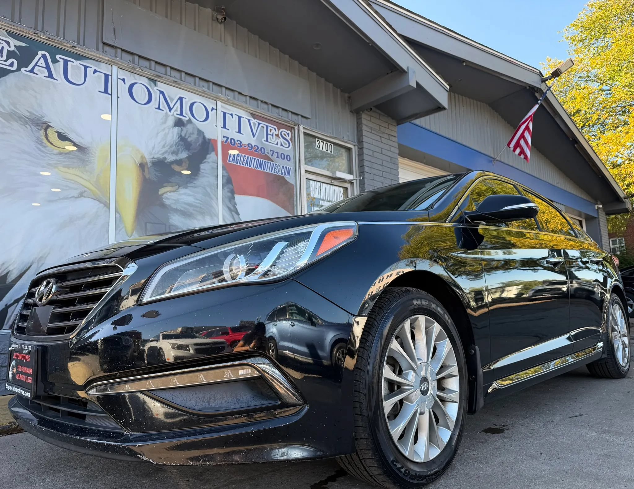 Used 2015 Hyundai Sonata Limited w/ Option Group 06 FWD image 7
