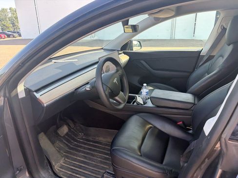 Used 2021 Tesla Model Y Long Range AWD/4WD image 7