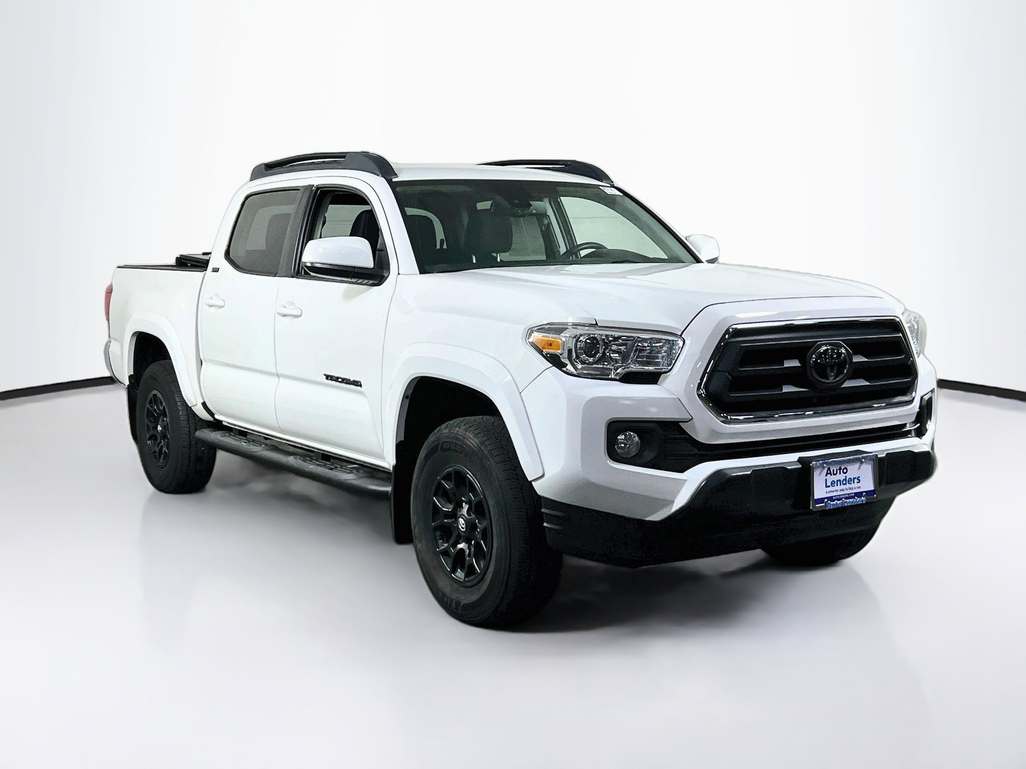 Used 2022 Toyota Tacoma SR5 AWD/4WD image 3