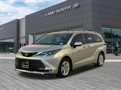 Used 2024 Toyota Sienna Platinum