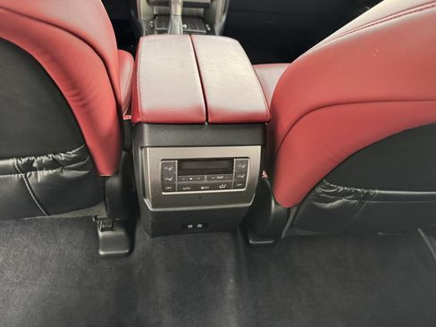 Used 2021 Lexus GX 460 Premium w/ Premium Package AWD/4WD image 29