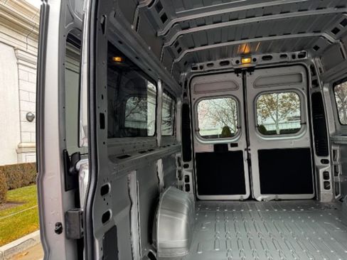 Used 2023 RAM ProMaster 3500 w/ Premium Convenience Group (B) image 32