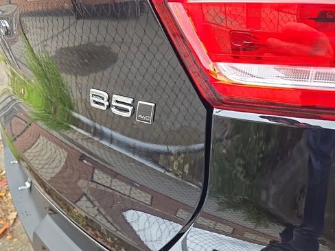 New 2026 Volvo XC40 B5 Plus w/ Protection Package Premier image 8