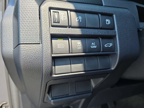 Used 2025 Toyota 4Runner Limited AWD/4WD image 26